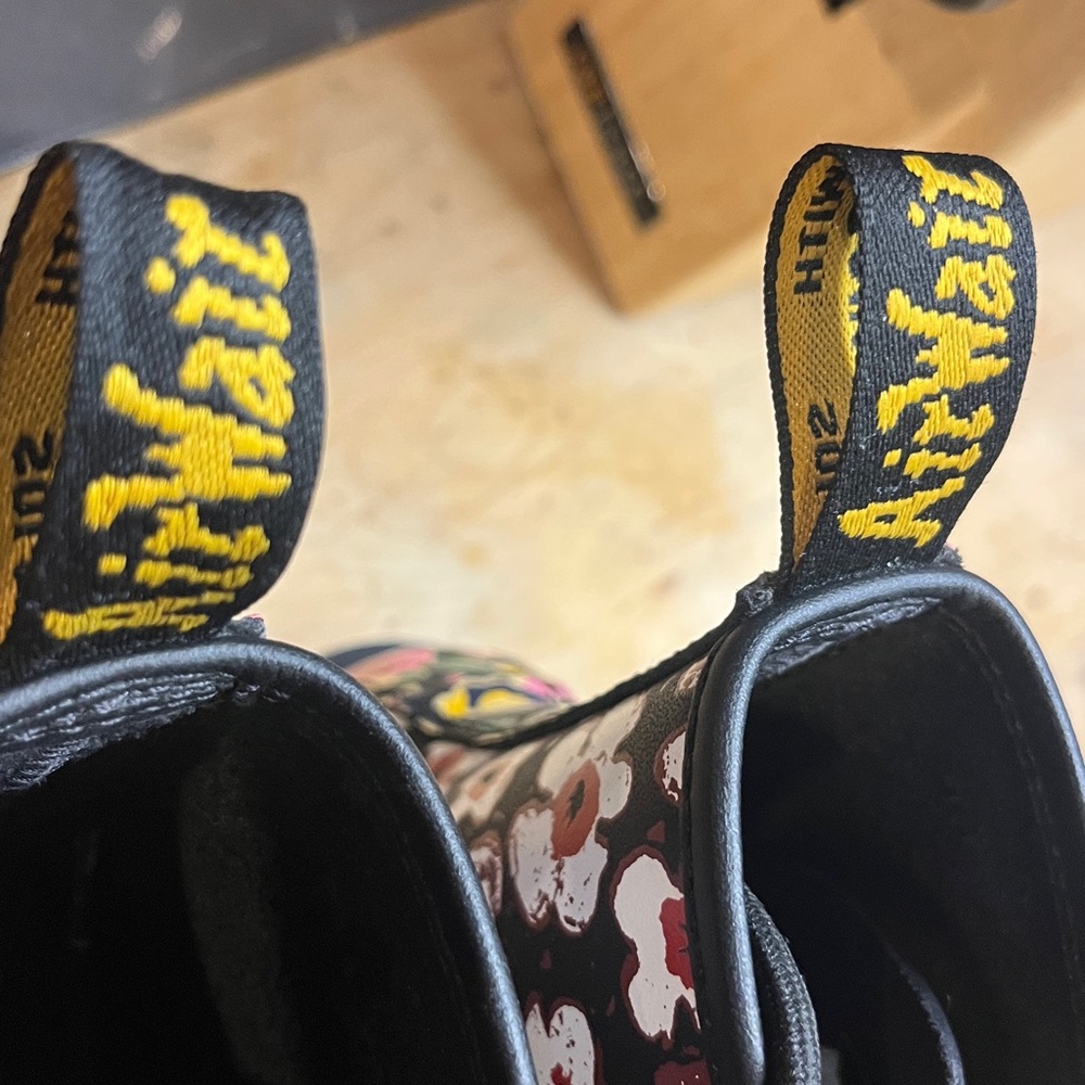 Dr.Martens 1460 Pascal 90's Retro Style Floral/Leather Mash Up Boots - Picture 13 of 17